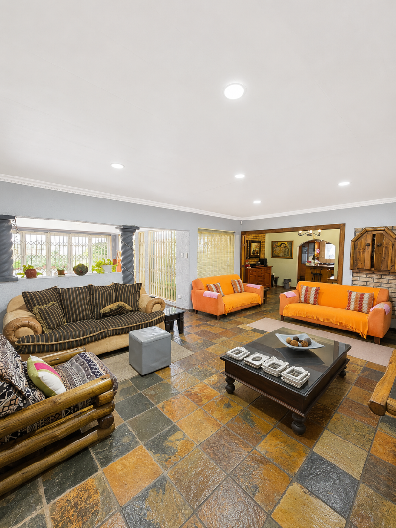 4 Bedroom Property for Sale in Wilkoppies North West